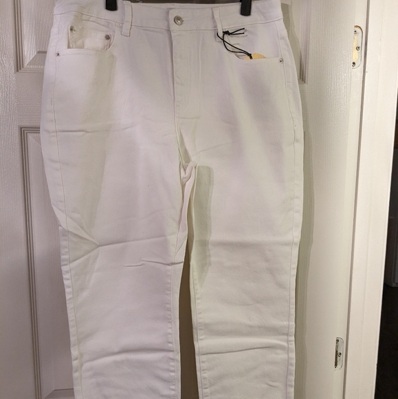 White Jeans - Picture 7 of 13
